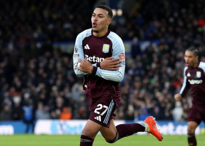Aston Villa 2-1 Manchester United: Dua Gol Morgan Rogers Bawa The Lions Mendekati Puncak Klasemen Liga Premier