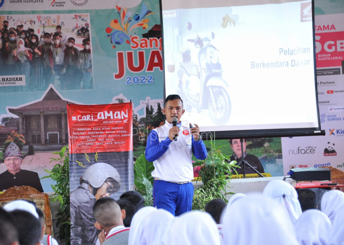 Astra Motor Sumsel Edukasi Safety Riding ke Siswa SMAN 15 Palembang