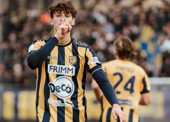 Romano Floriani Mussolini Cucu Diktator Italia Benito Mussolini Bergabung Tim Serie A Lazio