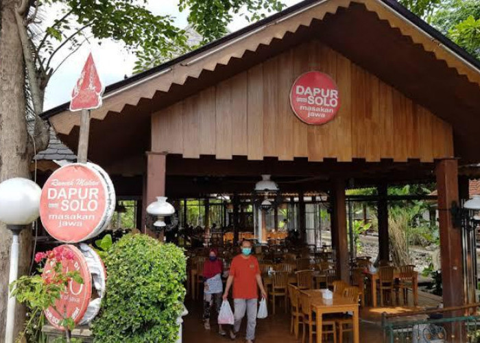 7 Restoran Keluarga yang Paling Populer di Solo, Bisa Nikmati Makanan Enak dengan View Sawah