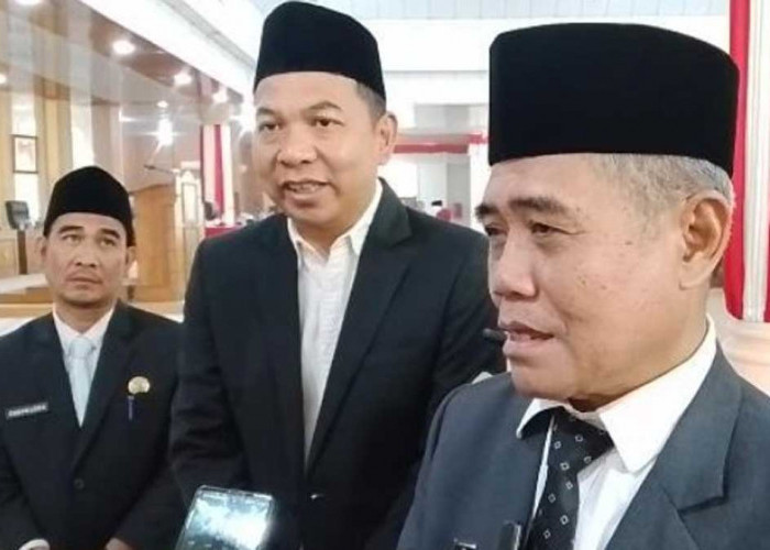 Bikin Resah Ribuan Pegawai, Anggota DPRD Ogan Ilir Amir Hamzah Interupsi Pertanyakan Gaji 13 yang Belum Cair