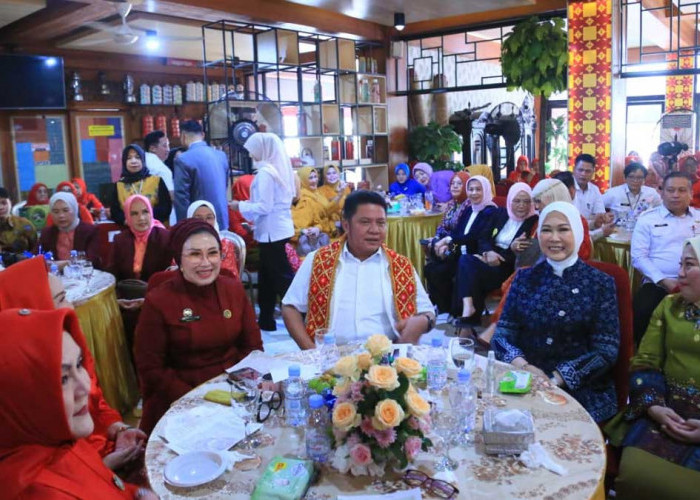 Lantik Pengurus PWPSS Sumsel 2026–2029: Pesan Tegas Gubernur Herman Deru agar Wanita Jadi Filter Keluarga