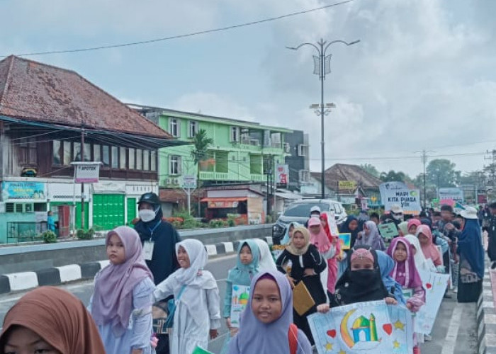 Sambut Ramadan, Ratusan Siswa Siswi SIT Madani Kayuagung Gelar Pawai