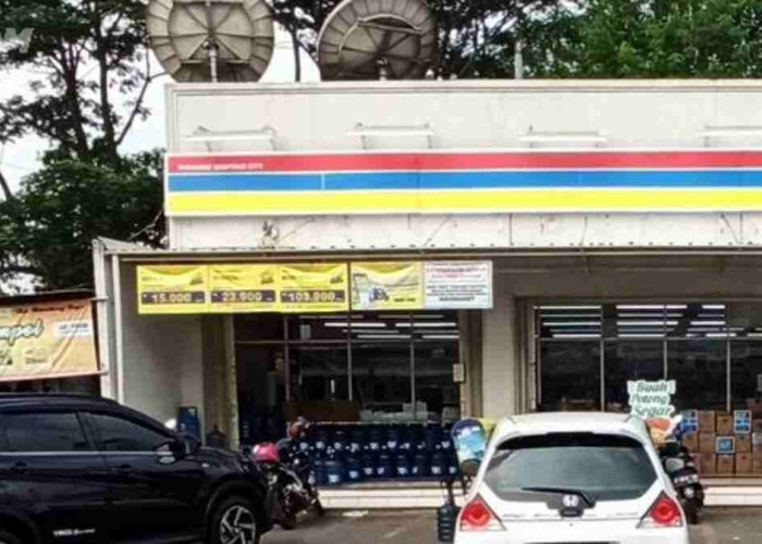 Tak Jera Dirazia Petugas, Jukir Liar Kembali Beroperasi di Minimarket yang ada di Palembang