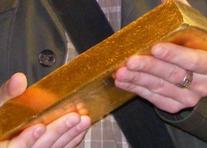 Update Harga Emas Pegadaian Hari Ini 25 Desember 2025: Galeri24 dan UBS Naik Lagi!