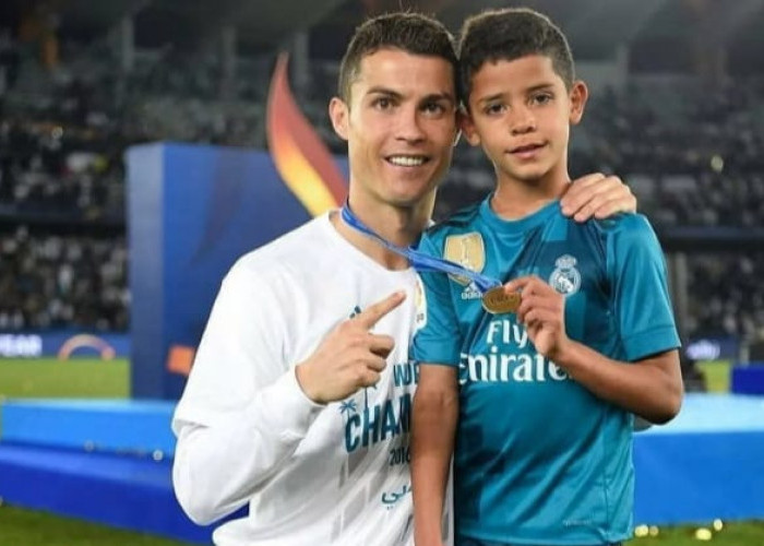 Misteri Ibu Kandung Ronaldo Junior, Benarkan Anak dari Seorang Pelayan, Cek Faktanya?