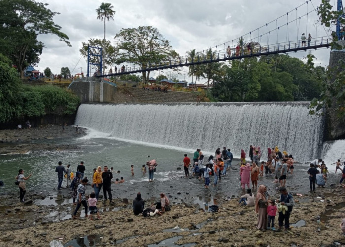 Wisata Bendungan Watervang Dibanjiri Pengunjung, Omset Pedagang Meningkat 