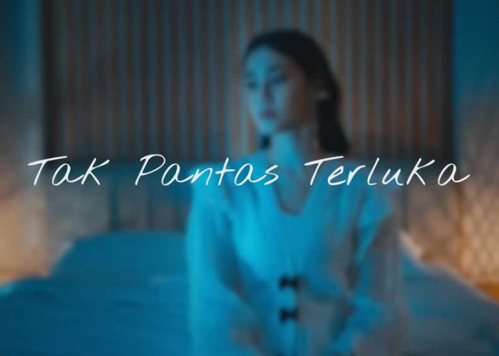 Lirik Lagu dan Makna ‘Tak Pantas Terluka' by Keisya Levronka