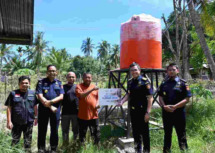 Bantu Korban Banjir, DJBC Aceh dan Human Initiative Resmikan Wakaf Sumur Bor