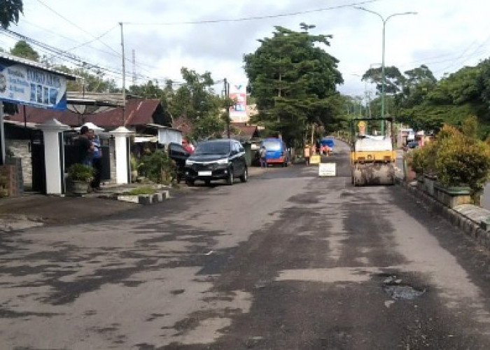  Kerusakan Jalan Penghubung Lampung Barat-Sumatera Selatan Diperbaiki