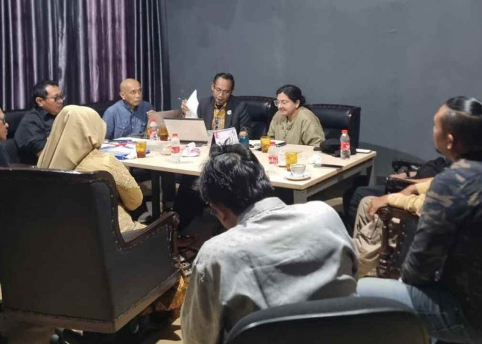 Dua Dekade Mandek, Dr. Agus Syabarrudin Gandeng SMSI Rangkul PFII dan BPD Demi Akses Likuiditas Global