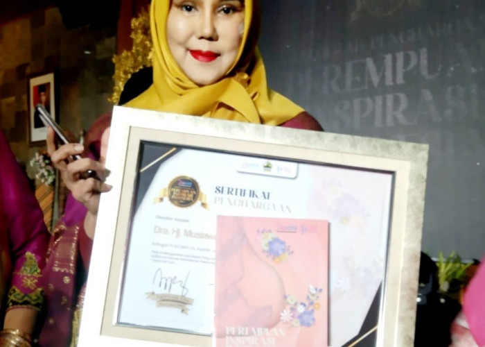 Dorong UMKM Sumsel Naik Kelas, Musiawati Raih Penghargaan Perempuan Inspiratif 2022