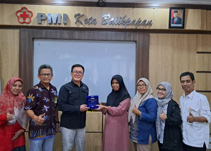 Rutin Gelar Donor Darah, Pertamina Hulu Kalimantan Timur Raih Penghargaan dari PMI Balikpapan