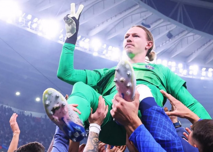 Siapa Matvey Safonov? Kiper Sang Penyelamat Penalti PSG