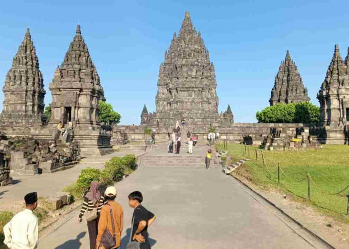 Menyusuri Candi Prambanan: Keindahan Relief Ramayana dan Misteri Loro Jonggrang