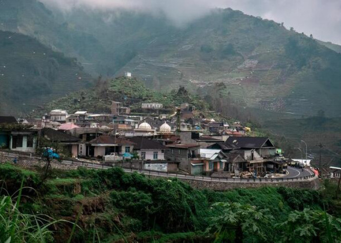 Pesona 7 Desa yang Dijuluki Desa Terkaya di Indonesia, Seluruh Warga Auto Sultan