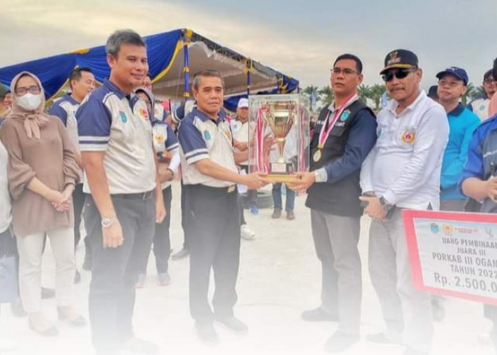   Juara Umum, Indralaya Utara Boyong Piala Bergilir Bupati OI