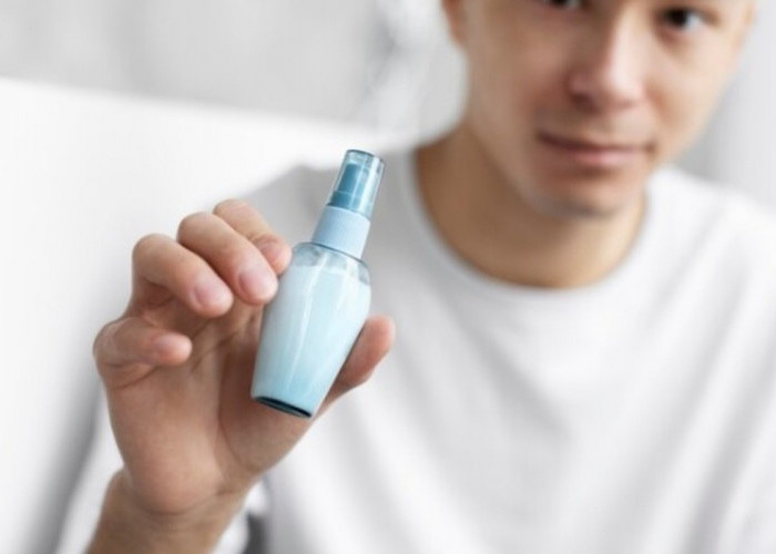 Bikin Glowing dan Percaya Diri, Ini 5 Rekomendasi Body Spray dan Scrub untuk Pria