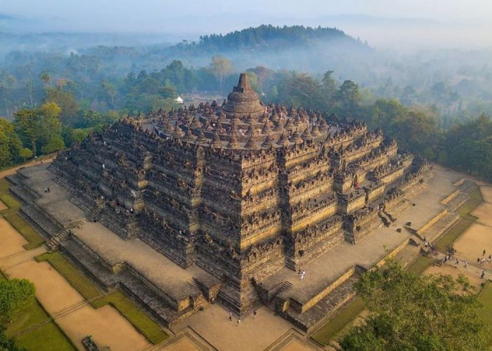 Wajib Tahu, 4 Misteri Candi Borobudur di Indonesia yang Belum Terpecahkan 