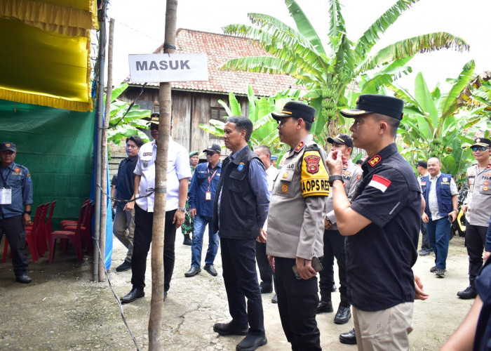 Warga OKI Gunakan Hak Pilih, Pilkada Berjalan Damai dan Kondusif