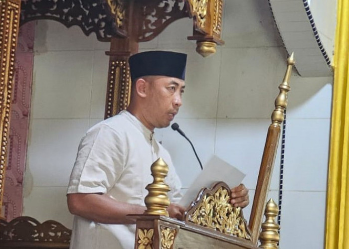 Jadi Khatib Shalat Jumat, Personel Polres Musi Rawas Sampaikan Pesan Kamtibmas