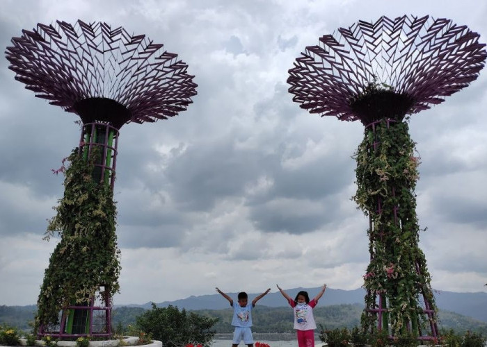 Gak Perlu ke Singapura, Kini Replika Gardens by The Bay Ada di Klaten, Jarak dari Semarang 116,5 km