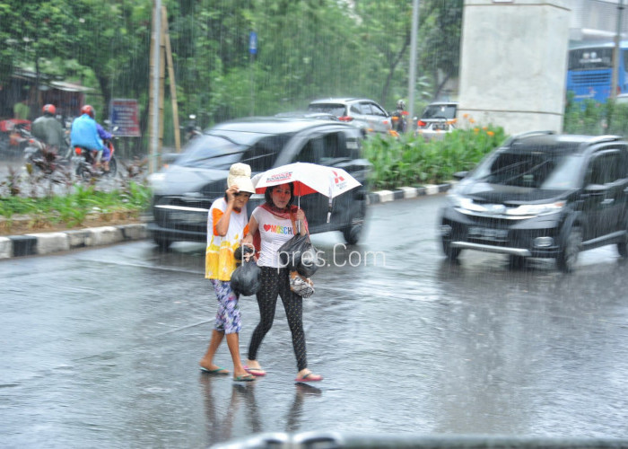 Prakiraan Cuaca Sumatera Selatan Hari Ini, Sabtu 4 Februari 2023: Palembang Hujan Ringan