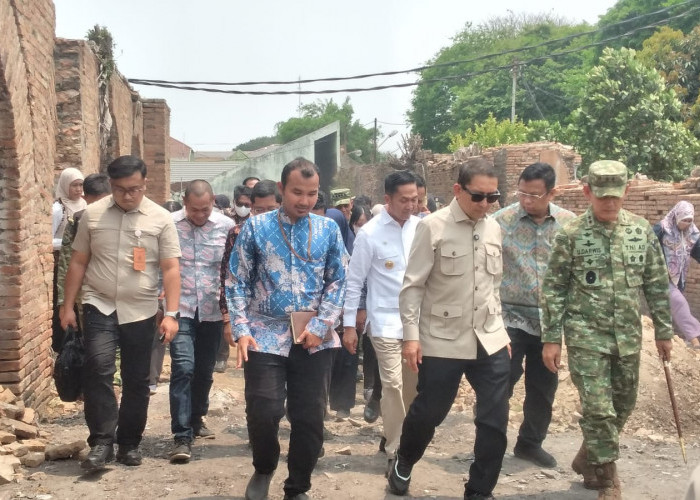 GEGER PALEMBANG! Benteng Kuto Besak dan Jembatan Ampera Siap Bikin Gempar: Menbud Fadli Zon Turun Tangan!
