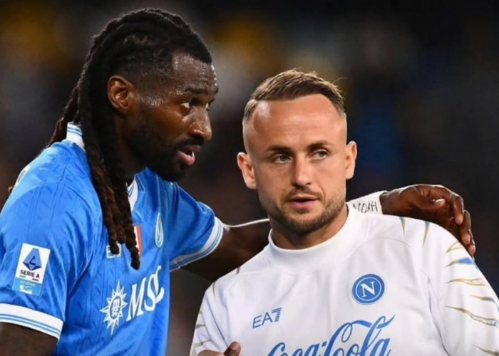 Pelatih Massimiliano Allegri Bertekad Mempertahankan Duo Superstar di Napoli