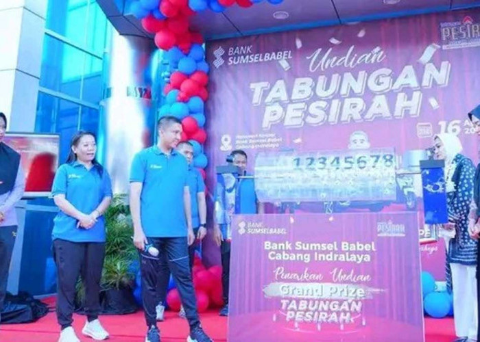 Momen Bupati Panca Wijaya Akbar Sapa Warga di Senam Massal, Nasabah Ini Malah Dapat Mobil 