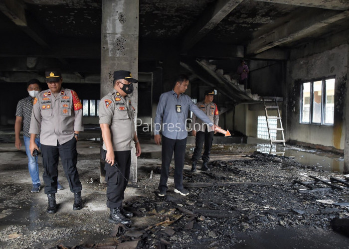 Anak Kecil Main Korek Api, Gedung Riset Center Politeknik Negeri Sriwijaya Terbakar 