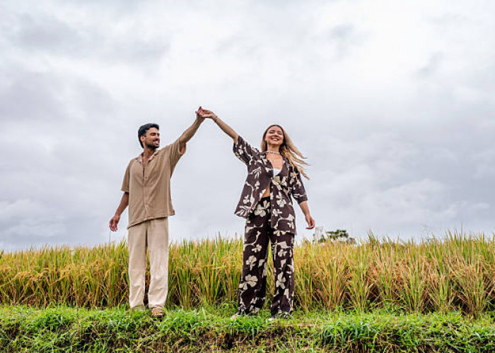 PEMIKAT LAWAN JENIS! Ini Doa Ajian Semar Mesem dan Cara Mengamalkannya