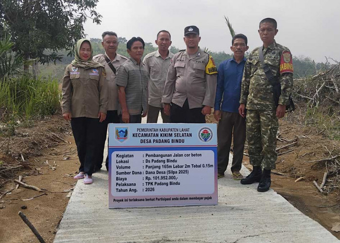 Bebas Licin Saat Musim Hujan, Jalan Setapak Perkebunan Desa Padang Bindu Lahat Rampung 100 Persen