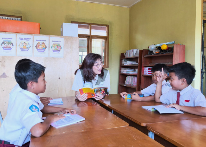 GOKIL PARAH! FIFGROUP Gelontorkan Rp900 Juta, Bikin Sekolah di Pangandaran dan Banten Mentereng Banget!