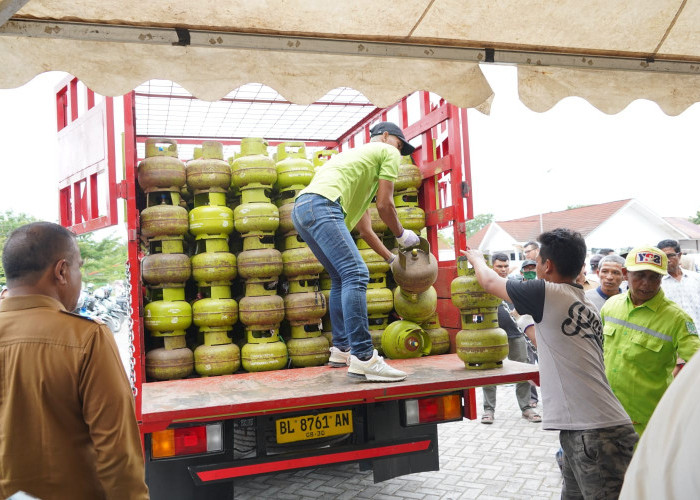 Pertamina Patra Niaga Sumbagut dan Pemda Gelar Operasi Pasar LPG 3 Kg di Aceh