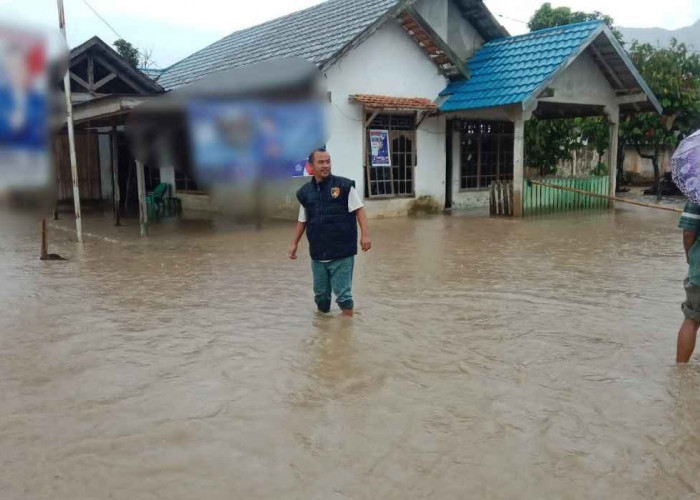 Banjir Landa Beberapa Desa di Empat Lawang, Ketinggian Air Capai Lutut Orang Dewasa 