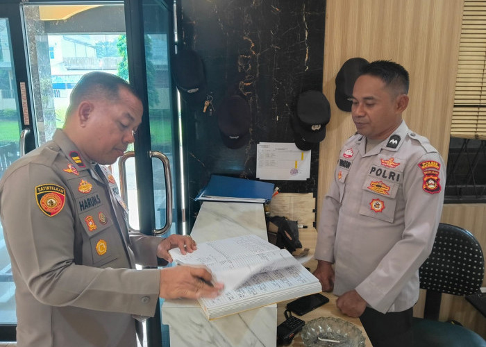 Pastikan Keamanan Mako dan Tahanan, Kapolsek Sanga Desa Cek Langsung Personel Piket