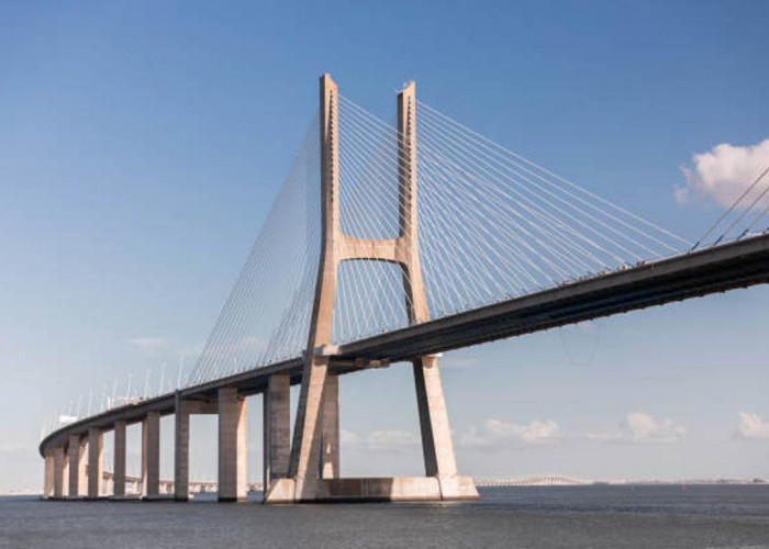 Jembatan Baru 1,4 KM di Pontianak Diproyeksikan Urai Kemacetan, Begini Progresnya