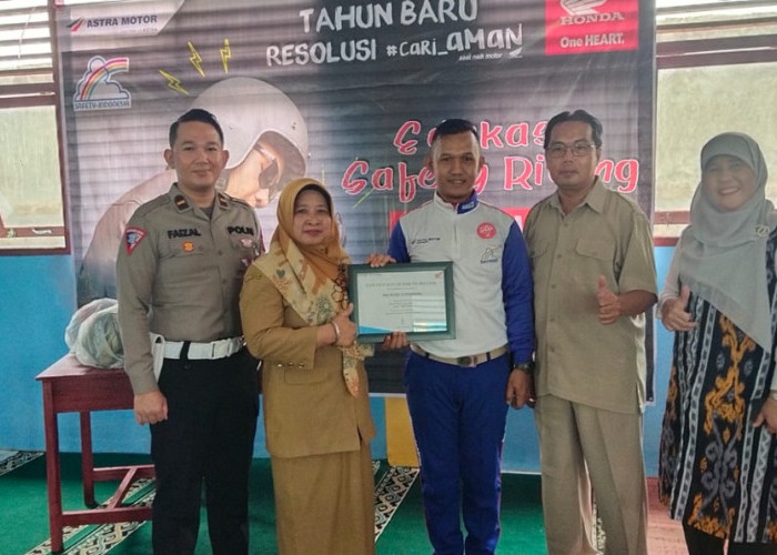 Astra Motor Sumsel Berikan Edukasi Safety Riding di SMAN 19 Palembang