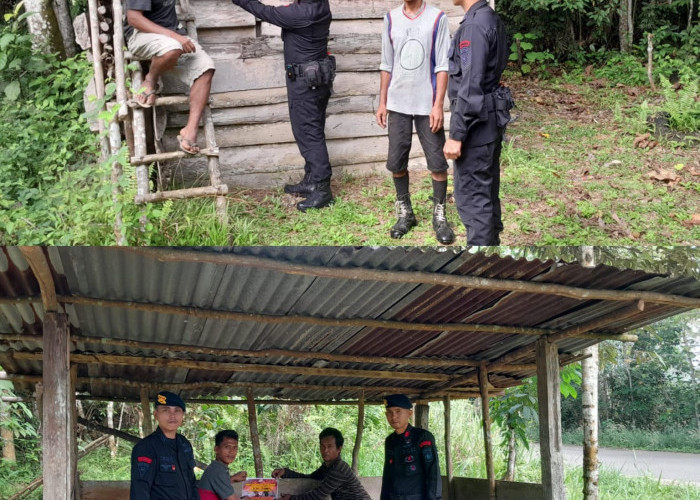 Personel Satbrimob Polda Sumsel Batalyon B Pelopor Sosialisasi Pencegahan Bencana Alam dan Karhutla