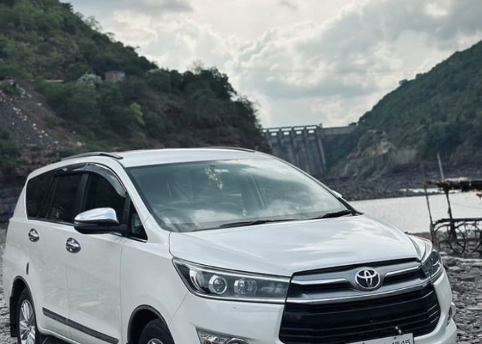 5 Fakta Menarik Tentang Mobil MPV Toyota Innova Crysta yang Tampilannya Elegan, dan Mewah