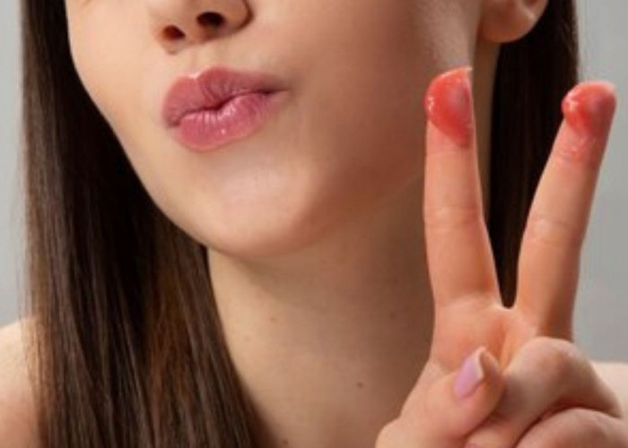 6 Lip Tint Brand Lokal untuk Remaja, Tidak Bikin Bibir Hitam, Warnanya Tahan Lama!