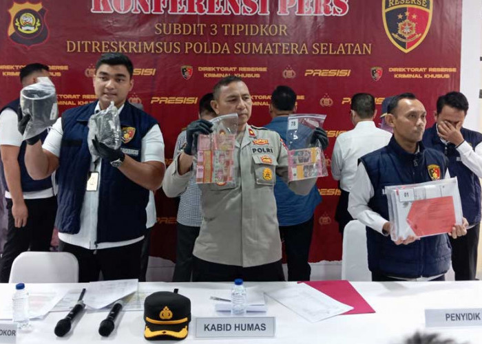 Dinyatakan Lengkap, Polda Sumsel Serahkan Berkas dan 4 Tersangka Dugaan Korupsi Jargas Palembang ke JPU