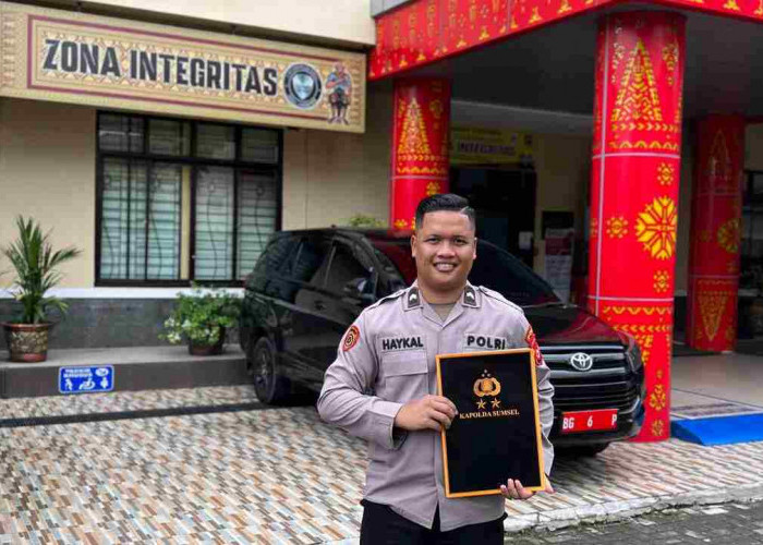 Personel Biro SDM Polda Sumsel Torehkan Tinta Emas, Raih Penghargaan Ini dari  Kapolda