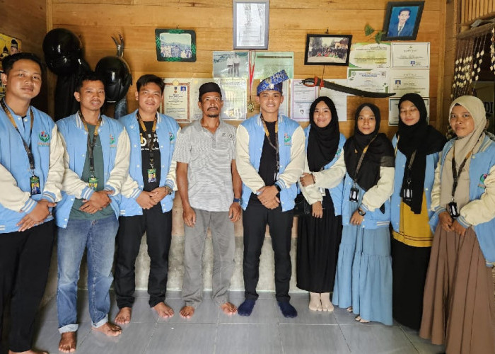 Kelompok 1 KKN Serumpun Melayu Fokus Silaturahmi Bersama Masyarakat Desa Alur Durin