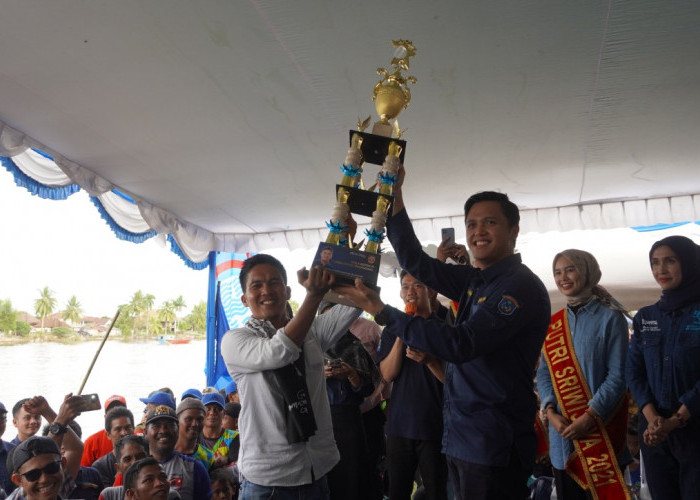 Gelorakan FORNAS VI, Anak Muda OKI sukses Gelar Kompetisi Bidar Tradisional