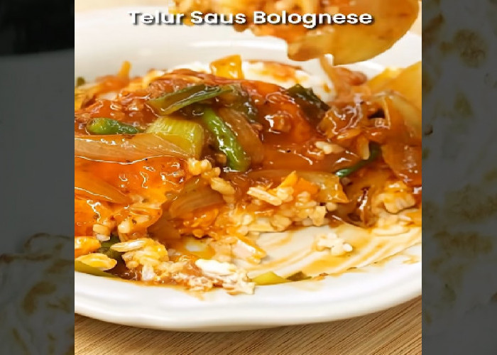 Bosan Dadar Cemplung? Sulap Telur Jadi Hidangan Mewah Pakai Saus Bolognese!