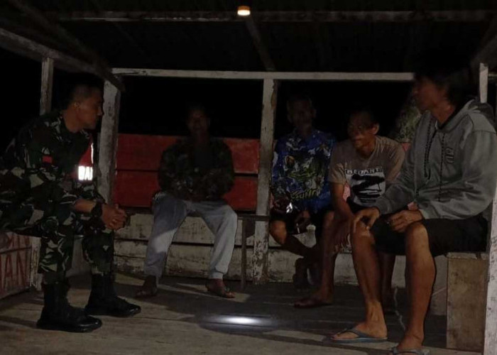 Nggak Main-Main Jaga Ketertiban Desa, Aparat TNI dan Warga Perketat Patroli Satkamling di Lahat