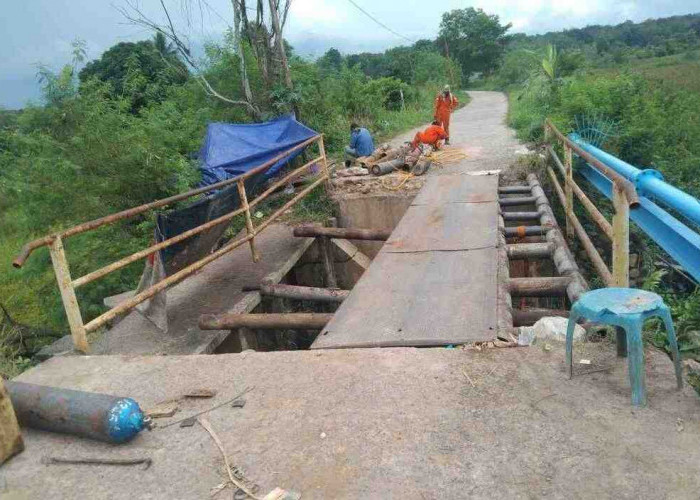 Dituding Rusak Jembatan Antar Desa di Indralaya, Ini Kata HK Aston