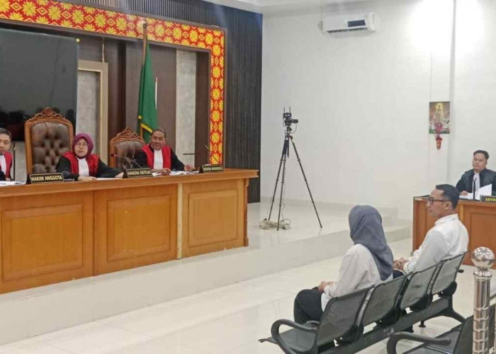 KPK Bongkar Dugaan Rekayasa Temuan Smartboard Muara Enim, Dua Terdakwa Ajukan Eksepsi